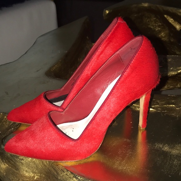 Pumps - Picture 2 of 3